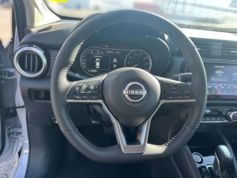 New 2025 Nissan Versa SR w/ Trunk Package FWD image 13