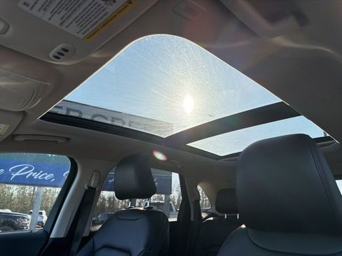 Used 2021 Ford Edge SEL w/ Convenience Package AWD/4WD image 11