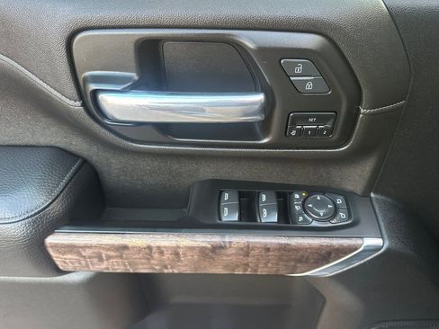 Used 2022 GMC Sierra 2500 Denali w/ Technology Package image 11