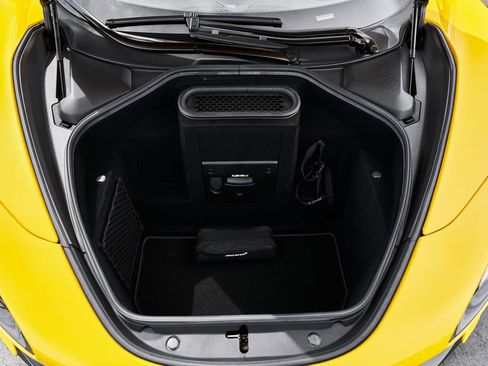Used 2021 McLaren 720S Luxury RWD image 20
