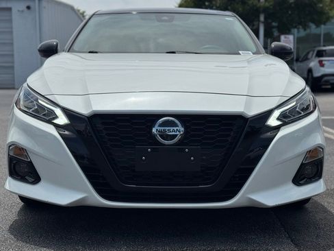 Used 2022 Nissan Altima 2.5 SR w/ Midnight Edition Package FWD image 6