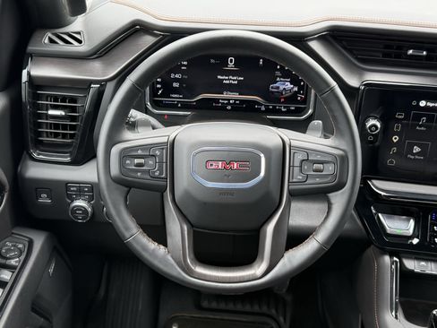 Used 2025 GMC Sierra 1500 AT4 AWD/4WD image 15