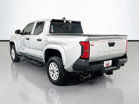 Used 2025 Toyota Tacoma SR AWD/4WD image 6