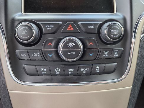 Used 2017 Jeep Grand Cherokee Overland AWD/4WD image 21