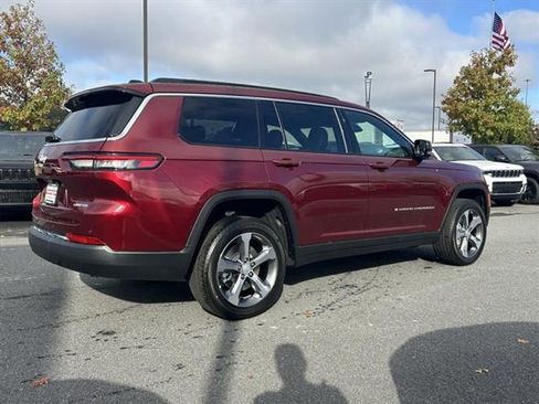 New 2025 Jeep Grand Cherokee L Limited w/ Luxury Tech Group II image 5