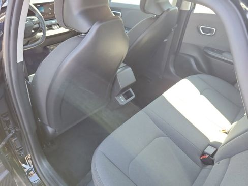 Used 2025 Kia K4 FWD image 15