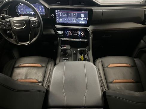 Used 2025 GMC Sierra 1500 AT4 w/ AT4 Premium Package image 3