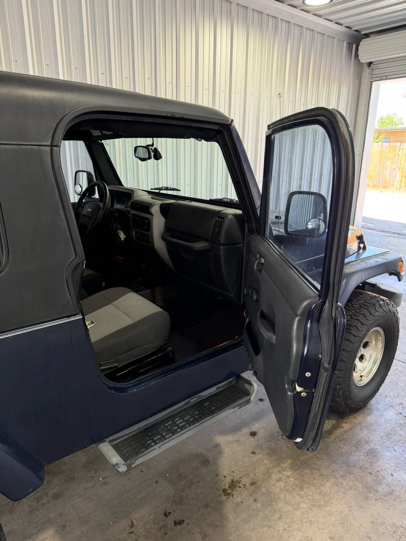 Used 2006 Jeep Wrangler Unlimited AWD/4WD image 13