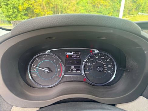 Used 2017 Subaru Forester 2.5i Premium AWD/4WD image 16