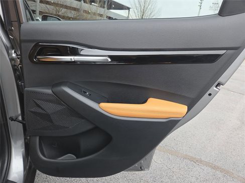 Certified 2024 Kia Seltos SX image 29