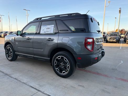 New 2025 Ford Bronco Sport Outer Banks w/ Outer Banks Tech Package+ AWD/4WD image 3