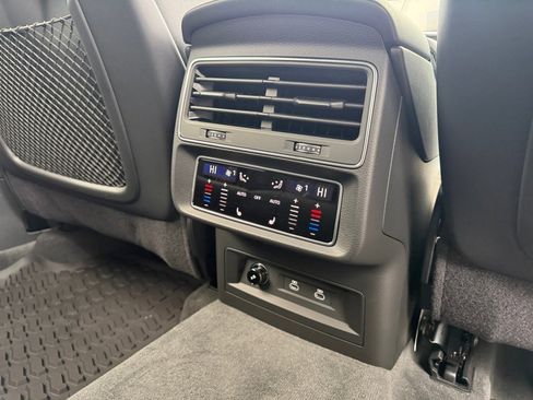 New 2026 Audi Q8 Premium Plus image 29