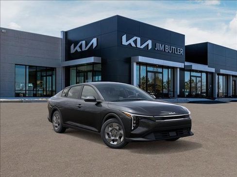 New 2026 Kia K4 LX image 8