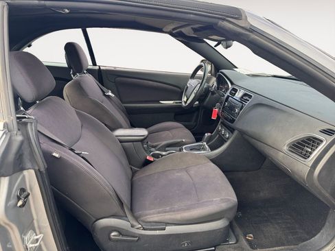 Used 2013 Chrysler 200 Touring image 15