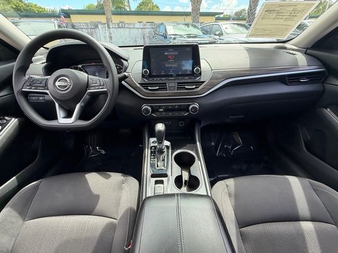 Certified 2023 Nissan Altima 2.5 SV AWD/4WD image 13