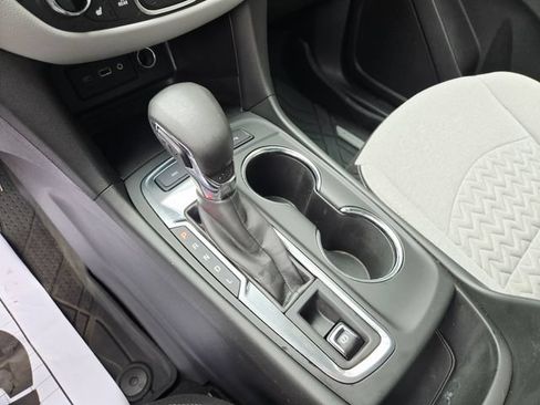 Used 2022 Chevrolet Equinox LT AWD/4WD image 13