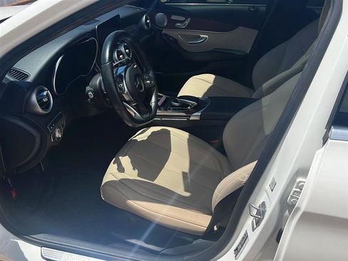 Used 2021 Mercedes-Benz C 300 4MATIC Sedan image 4
