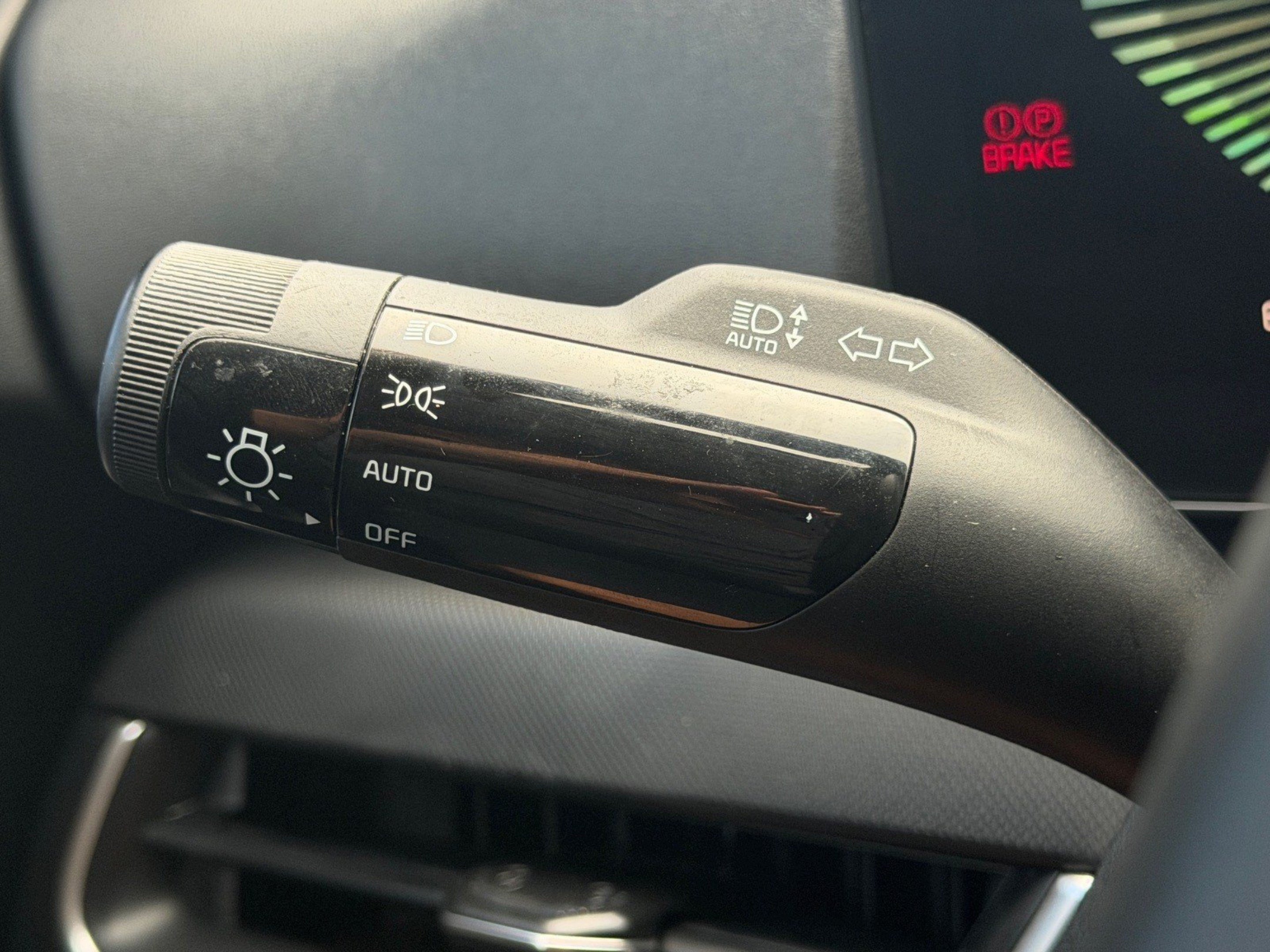 Used 2025 Kia K4 FWD image 43