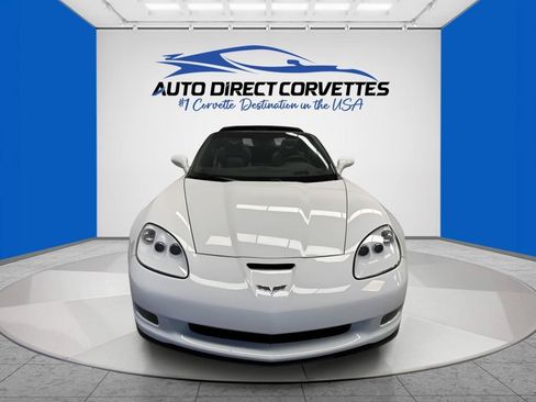 Used 2013 Chevrolet Corvette Grand Sport w/ 3LT Preferred Equipment Group RWD image 2