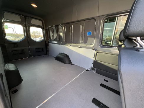 New 2026 Mercedes-Benz Sprinter 2500 image 18
