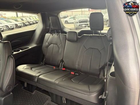 New 2026 Chrysler Voyager LX FWD image 22