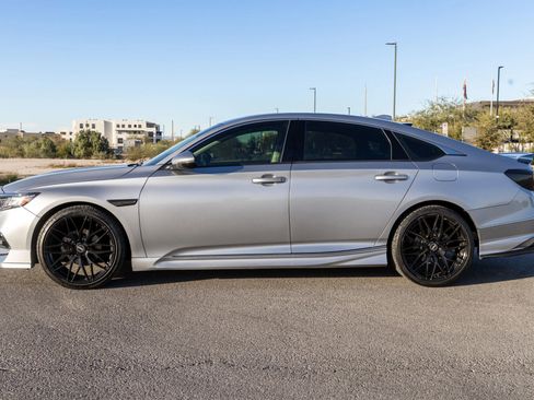 Used 2018 Honda Accord EX-L image 2