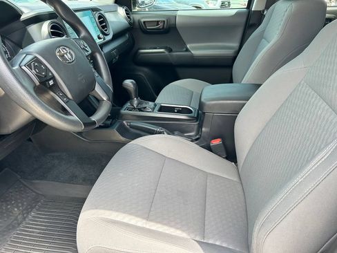 Used 2023 Toyota Tacoma SR AWD/4WD image 11