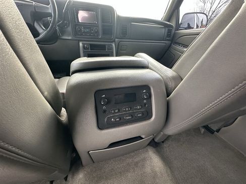 Used 2005 Chevrolet Tahoe LS w/ Preferred Equipment Group AWD/4WD image 19