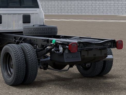 New 2026 RAM 5500 Tradesman AWD/4WD image 13