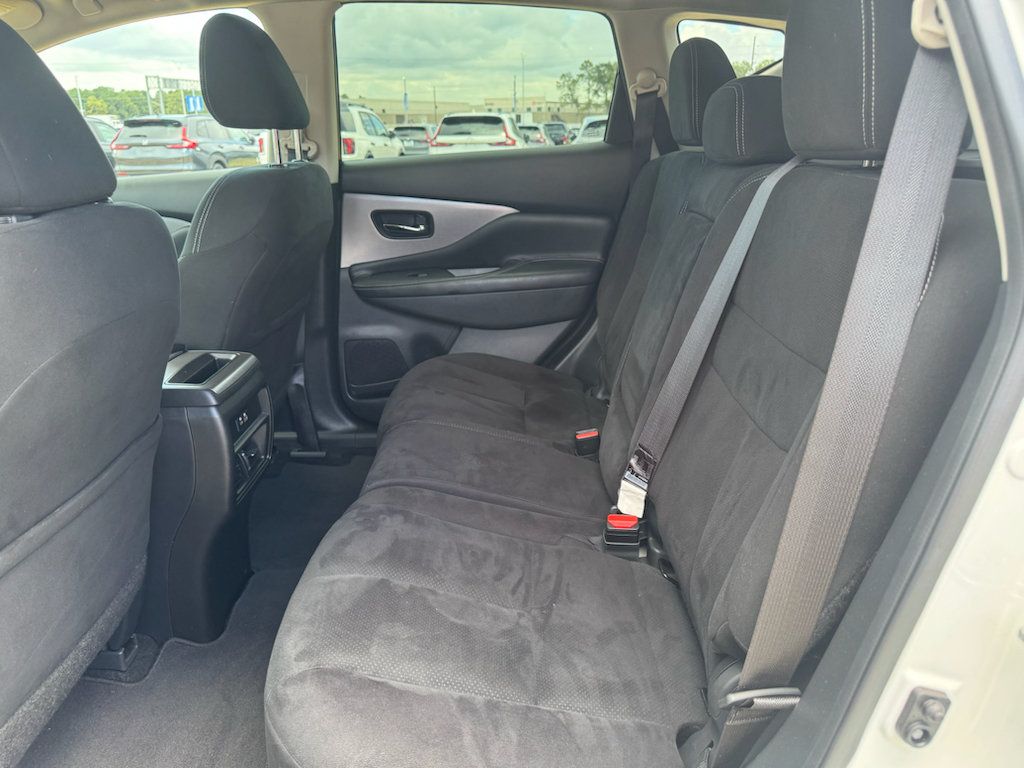 Used 2020 Nissan Murano SV FWD image 23