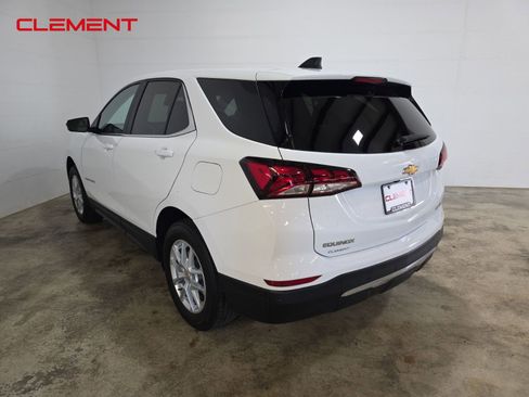 Used 2023 Chevrolet Equinox LT w/ Driver Convenience Package image 8