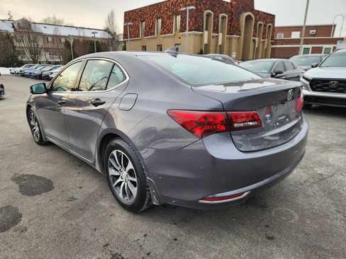 Used 2017 Acura TLX w/ Technology Package image 2