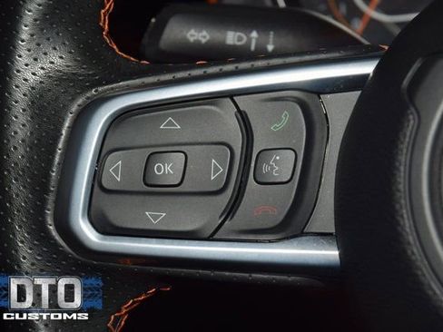 Used 2023 Jeep Gladiator Mojave w/ Trailer Tow Package image 35