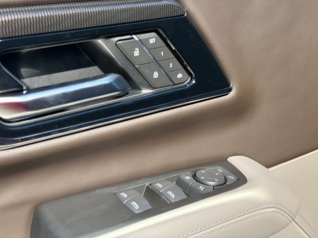 New 2027 GMC Yukon Elevation w/ Technology Package RWD image 16