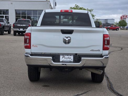 Used 2024 RAM 3500 Tradesman w/ Chrome Appearance Group AWD/4WD image 4