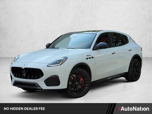 Used 2025 Maserati Grecale Modena AWD/4WD image 1