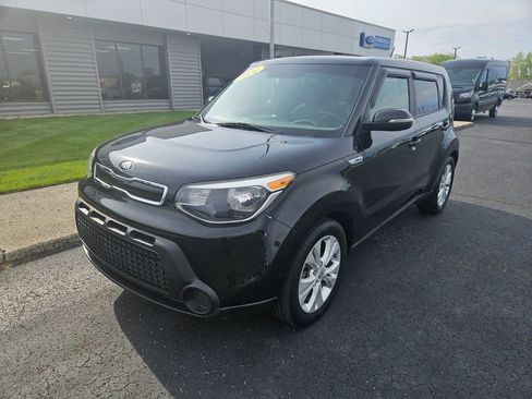 Used 2014 Kia Soul + FWD image 2