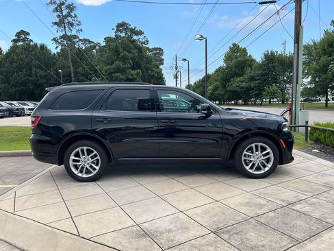 Used 2024 Dodge Durango GT RWD image 4