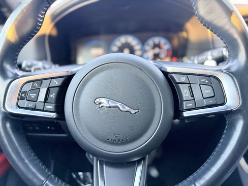 Used 2020 Jaguar XF Checkered Flag image 23