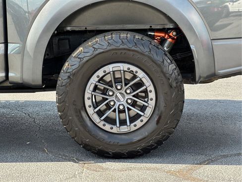 Used 2019 Ford F150 Raptor w/ Equipment Group 802A Luxury AWD/4WD image 28