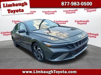 Used 2025 Hyundai Elantra Sport FWD video 1
