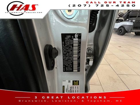 Used 2023 Toyota Corolla LE FWD image 18