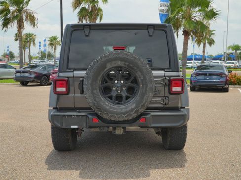 Used 2024 Jeep Wrangler Unlimited Sport AWD/4WD image 6