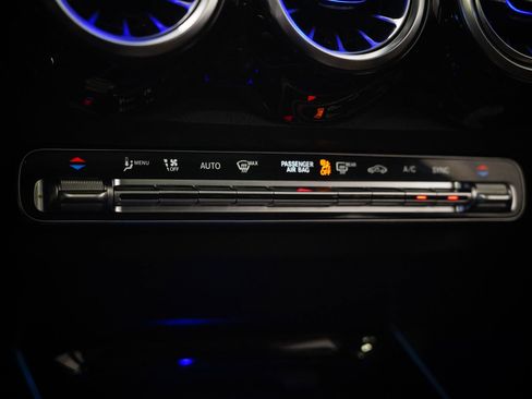 Certified 2026 Mercedes-Benz GLB 250 4MATIC image 25