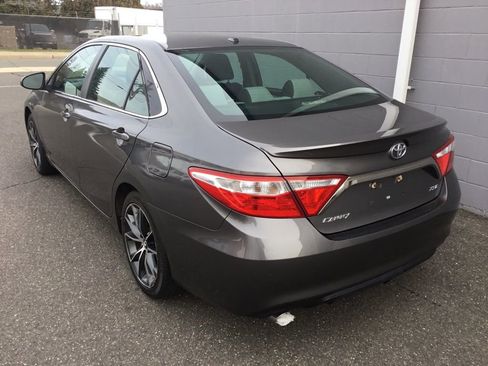 Used 2016 Toyota Camry XSE image 4