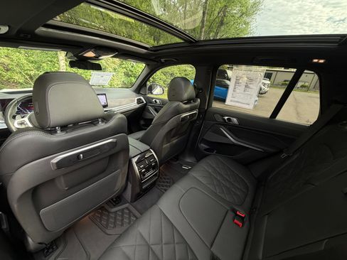 Used 2024 BMW X5 xDrive40i w/ M Sport Package image 20