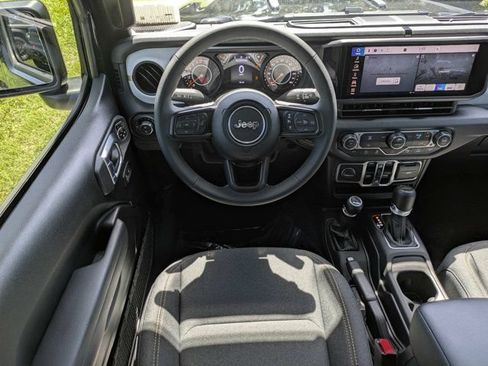 New 2026 Jeep Gladiator Sport AWD/4WD image 16