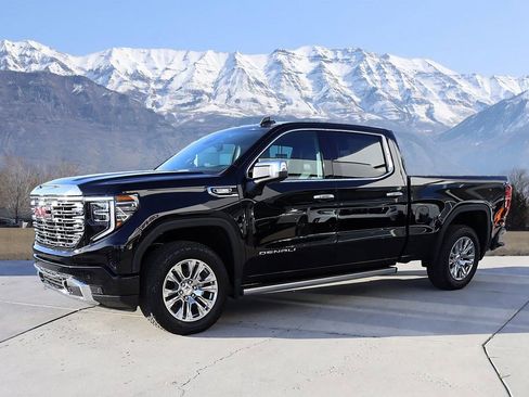 New 2026 GMC Sierra 1500 Denali w/ Technology Package AWD/4WD image 2