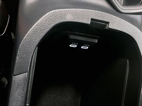 Used 2025 Toyota RAV4 LE image 31