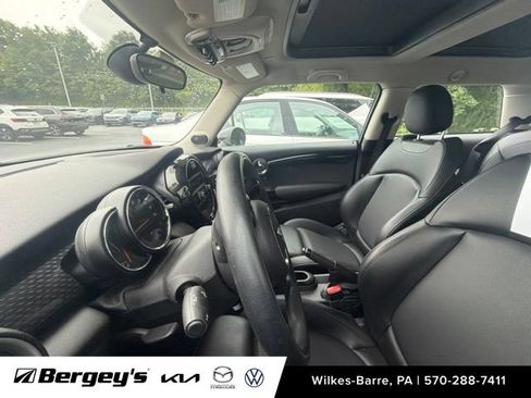 Used 2015 MINI Cooper S FWD image 18